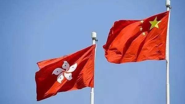 英国:伦敦,卫兵换岗仪式,白金汉宫的御用“奢侈品”